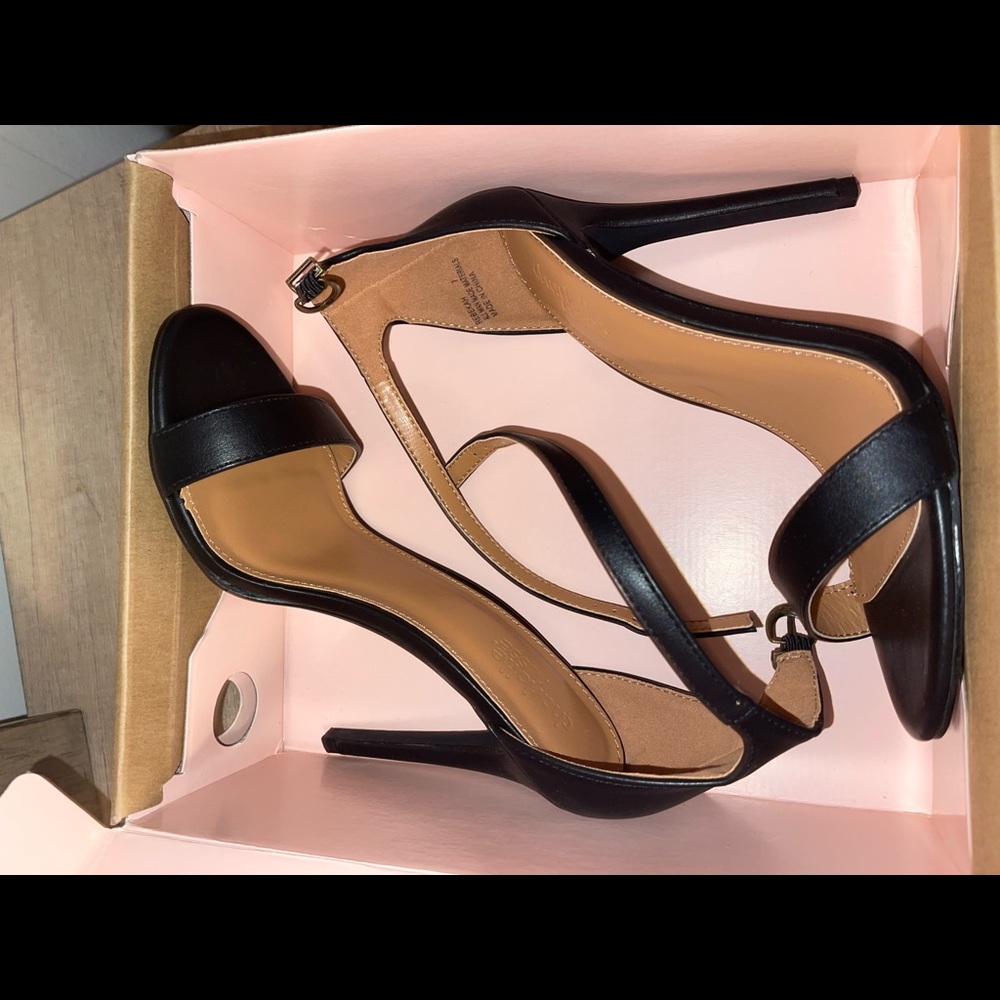 New black strap Charlotte Russe heels size 7